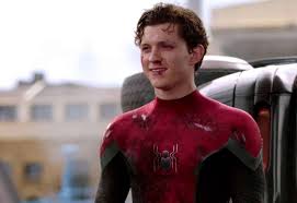 With zendaya, tom holland, marisa tomei, benedict cumberbatch. Spider Man No Way Home Cast Photo Reveals A Bruised Beaten Peter Parker