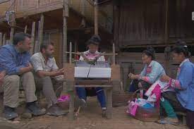 Check spelling or type a new query. Rendez Vous En Terre Inconnue Clovis Cornillac A Emu Les Internautes