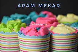 Panaskan periuk kecil dengan api sederhana.masukkan gula dan masak hingga hangus (hangus. Apam Mekar Aiskrim Soda Gebu Buat Orang Lapo