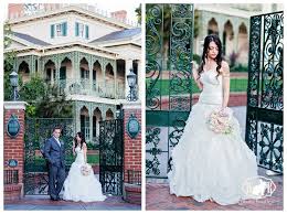 Disneyland parís ofrece el ambiente romántico perfecto para que cualquier boda sea una celebración inolvidable. Belle And Scott S Incredible Disneyland Stage 17 Wedding White Rabbit Photo Boutique