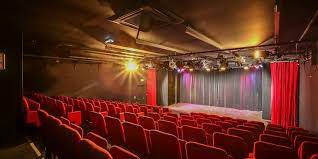 Check spelling or type a new query. Les Feux De La Rampe Salle Plein Feu 300 Ferme Au Grands Boulevards