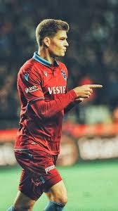 Alexander sörloth ise, böyle büyük bir kulübe geldiğim için çok mutluyum. Trabzonspor Alexander Sorloth Wallpaper Firtinalar Kral