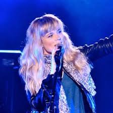 Singer | songwriter | common linnet for life | tuckerville festival | ilse's veranda | the voice. Fanclub Ilse Delange Fcilsedelange Profile Pinterest
