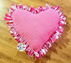 How to finger crochet with thin yarn, including pattern. Giant Squishy Heart Pillow Perfect For Romantic Evening Decorations Knit And Crochet Daily