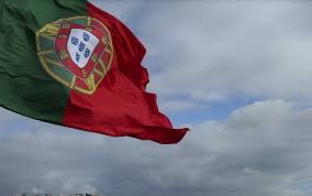 1 2 3comemorado em portugal desde o século xv, 4 o entrudo foi exportado pelos portugueses para a então colónia do brasil, de onde regressaram no século xx os elementos modernos do samba, que atualmente influenciam o carnaval de. Nacionalidade De Netos E Conjuges De Portugueses Simplificada E Mais Justa Por Lei Aprovada Hoje Hofstaetter Tramujas Castelo Branco Advogados Associados
