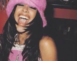 Herpes as a Beauty Aesthetic