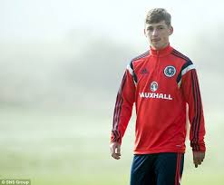 Ryan gauld doesn't have a girlfriend right now. Ryan Gauld Out To Emulate Andrew Robertson By Training His Way Into Scotland S First Team Daily Mail Online