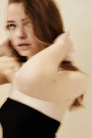 Bernadette HolmesBernadette Holmes Stylist