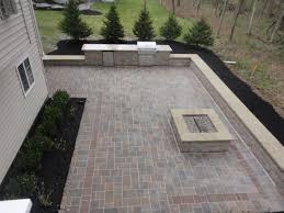 When you've hired a landscaping company, the last thing you want to notice is a job left undone. Landscaper Mentor Oh Landscaper 44060 Jlc Landscaping Inc