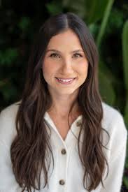 Sarah Leitz's Instagram, Twitter & Facebook