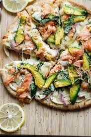 It's not new news that i adore both brunch and pizza, this wondrous creation combines the two — with a stunning result. Smoked Salmon And Avocado Pizza