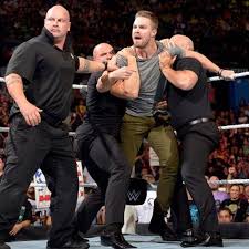Stephen amell finally faces stardust on wwe 'raw': Expect Stephen Amell Not Green Arrow For A One Time Appearance At Summerslam Cageside Seats