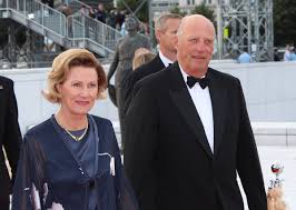 Ms kong harald, tromsø, norway. File Kong Harald Og Dronning Sonja Kino 2012 Jpg Wikimedia Commons