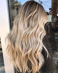 The best beach hairstyles whether your hair is short, medium, long, straight, wavy, or curly, you'll 11 beach hairstyles that you can totally rock this summer. 7 Biggest Haircut Trends In 2019 Ecemella Hair Styles Blonde Hair Color Balayage Hair