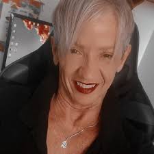 To all the single dads (and this is no offence to any single moms)... but  its my post... just want to say "You're doing a great job... you won't get  told by