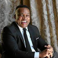 Robert marawa shocked sports fans on thursday night with revelations that he was asked not to come to host his show 'thursday night live with marawa' via text message. Robert Marawa Wins Big At Radio Awards