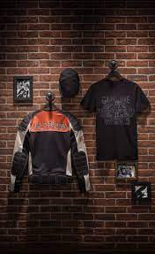 Gift Guide Motorcycle Gifts Harley Davidson Harley Harley Davidson Gear