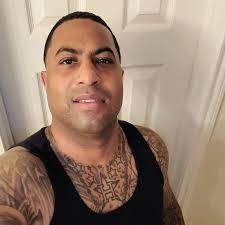 Raw & uncut type of woman 🩷