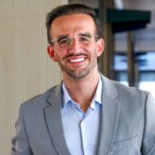 Victor Vallejo Garcia (@VictorEVG)