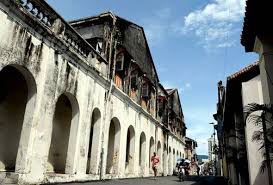 Situs warisan dunia unesco memiliki tiga kategori utama yaitu, kategori situs budaya, alam dan campuran di antara keduanya. Penangkini Pulau Pinang Mungkin Kehilangan Status Tapak Warisan Dunia Unesco