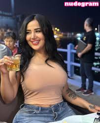 Melek Azad  melek.azd Nude Leaks OnlyFans Photo 30 - v2.0 | dvir.ru