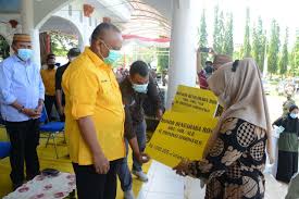 Maybe you would like to learn more about one of these? Infopublik Gubernur Gorontalo Serahkan Honor Untuk Bendahara Bos
