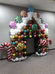 If you're new to decorating with balloons, a diy balloon column is the perfect balloon decoration for beginners. Fantastische Weihnachten Idee In 2021 Christmas Balloons Christmas Balloon Decorations Balloon Decorations