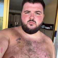 I need some help my follower Dreamlight Valley peeps. I just got all  Storybrook Vale. I already have Eternity Isle and started it. Would you  recommended that I finish Rift before going