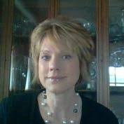 Lynn Isler's Instagram, Twitter & Facebook