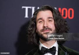 906 Adam Brett Met Photos & High Res Pictures