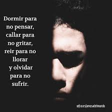 Ríe cuando estés triste, llorar es demasiado fácil (anónimo) otra de esas frases sobre la tristeza de autoría anónima que pueden ser aprovechadas para gestionar esta emoción. Frases De Tristeza Dolor Vida Amargura Frases Famosas Del Mundo