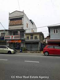 The mosque, which is also known as the white mosque or the big mosque, is located in kuala terengganu, terengganu, malaysia. Semi Permanent Shophouse Shop For Sale In Kuala Terengganu Terengganu Iproperty Com My