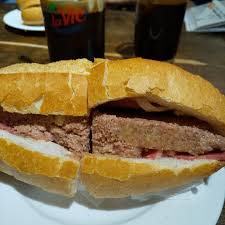 Bánh giò is a originally a steamed street snack from northern vietnam. Top 7 Quan Banh Mi Pate Ngon Nháº¥t Táº¡i Ha Ná»™i Toplist Vn