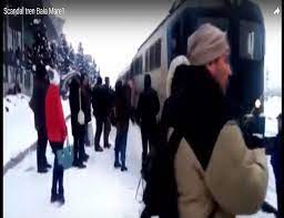 Consulta los horarios y reserva tus el servicio sale de sibiu a las 06:39 de la mañana y llega a baia mare a las 22:14. SÄƒtui SÄƒ Fie BatjocoriÅ£i Pasagerii Trenului Baia Mare Jibou Au FÄƒcut Scandal A Fost Nevoie De IntervenÅ£ia Oamenilor Legii Video Emaramures