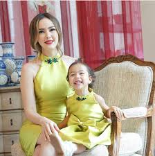 Anak paksa ibu buat muasin hasrat anak nya. 12 Inspirasi Baju Couple Mama Dan Anak Yang Nggak Harus Sama Persis Tetap Cantik Manis Nan Modis