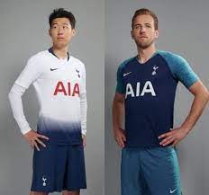 축구 유니폼 #레플리카 # 유니폼 팩토리 #유럽직관 # 유니폼 최저가구매 #풋볼러버 [유럽 축구여행 영국 최고의 토트넘 샵에 가서 한국 선수들의 유니폼 을 찾아봤습니다 #손흥민 #토트넘 #박지성 #챔스. ì†í¥ë¯¼ì„ ìˆ˜ í† íŠ¸ë„˜ ìƒˆ ì‹œì¦Œ ìœ ë‹ˆí¼ ê³µê°œ ëª¨ë¸ì´ ì˜·ì„ ì‚´ë ¸ë„¤ ì†í¥ë¯¼ Facebook