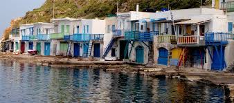 Έχει αφήσει πίσω την ξέγνοιαστη ζωή του και προσπαθεί να. Topo8esia 3enodoxeio Agnanti