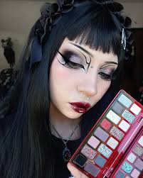 𝑽𝒂𝒏𝒏 𝑪𝒂𝒔𝒕𝒍𝒆