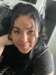 Anyone know someone who can help me make that face the right way? Looking  for a recommendation please.