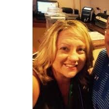 Renee Toth's Instagram, Twitter & Facebook