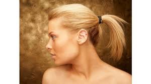 Auch bei frauen lassen sich geheimratsecken super kaschieren. Komischer Haaransatz Hilfe Haare Gesicht Kopf