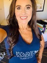 Brenda Pinkham's Instagram, Twitter & Facebook