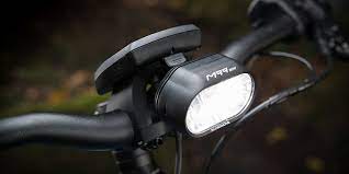 No further clamps are necessary, keeping the handlebars uncluttered. Conny Klesse Autor Bei Supernova Lights