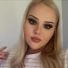 MASSIVE CONGRATULATIONS TO WORLD'S BEST MULLET WINNER @SK8WINE. AYTON  TRAVELLED FROM THE UK TO THE ANNUAL #MULLETFEST @MULLETFESTTM CONTEST IN  KURRI KURRI, AUSTRALIA, BEATING OUT WINNERS OF SUCH CATEGORIES AS  'EVERYDAY', 'GRUBBY', '