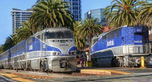 Mit Dem Zug Surfliner Von Los Angeles Nach San Diego Entdecke San Diego