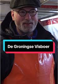 En kijkje achter de schermen bij viskraam Andre Smit! 🐟 . . . #andresmit  #vismarkt #groningen #oogtv