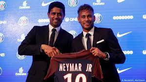 From wikimedia commons, the free media repository. Neymar In Paris Vorgestellt Sport Dw 04 08 2017