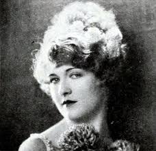 22 Universal weekly 1924, Laura la plante Images: PICRYL