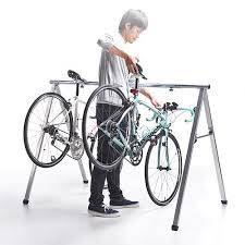 送料無料 自転車スタンド 最大5台 レーススタンド 工具不要 サドル引掛け式 バイクスタンド バイクハンガー クロスバイク ロードバイク フレーム サイクル 800 byst5 サンワダイレクト限定品 自転車 自転車 ハンガー 自転車スタンド