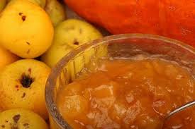 Merită să încerci și tu această rețetă de dulceață de gutui rase cu lămâie și vanilie sau scorțișoară! Dulceata De Gutui Divahair Ro